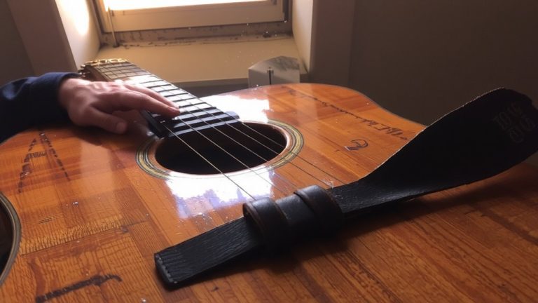 acoustic guitar riffs best