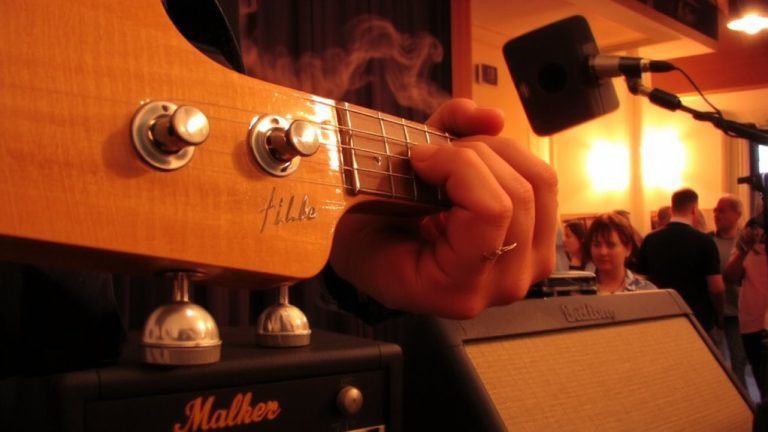 best live guitar performance