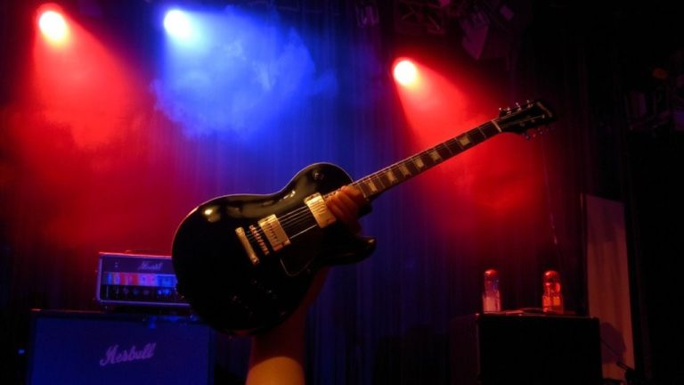 heavy metal guitar solos