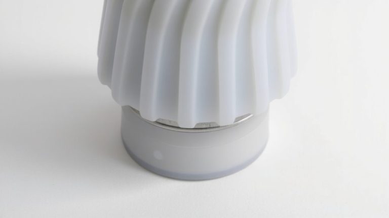 manual water bottle damping