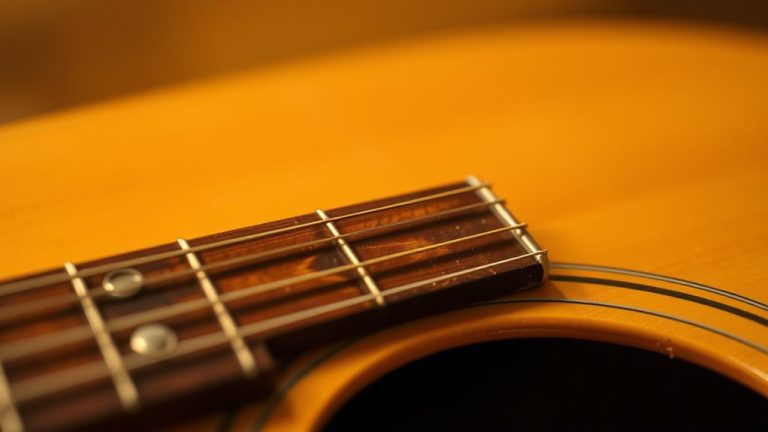 smooth fingerpicking acoustic strings