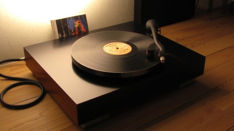 top vinyl subscription services