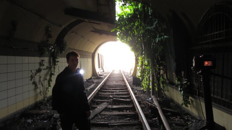 urban exploration livestream niche